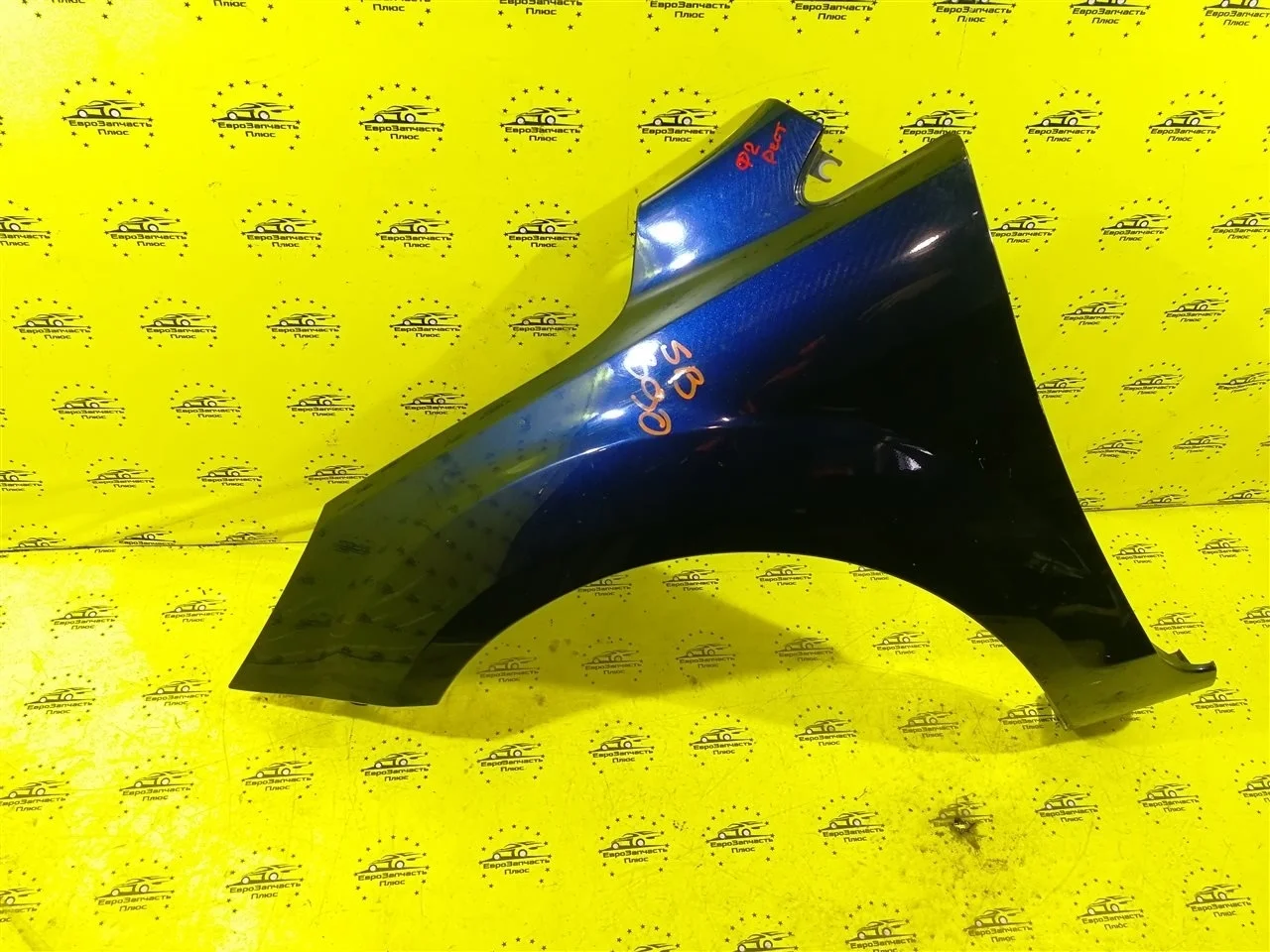 Крыло Ford Focus 2 1521597, переднее левое