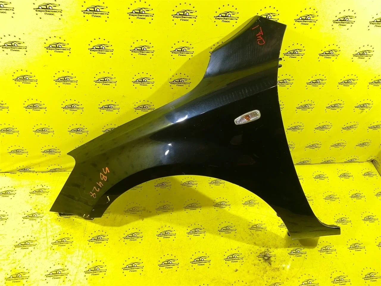 Крыло Kia Ceed 1 663111H010 ED, переднее левое