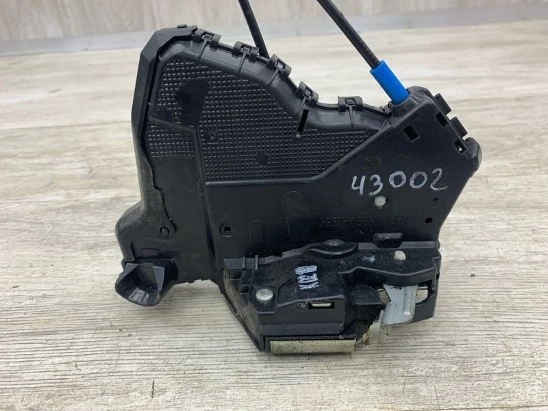 Замок двери TOYOTA AURIS 2011 6903002220 ХЭТЧБЕК 1ND-TV, передний правый