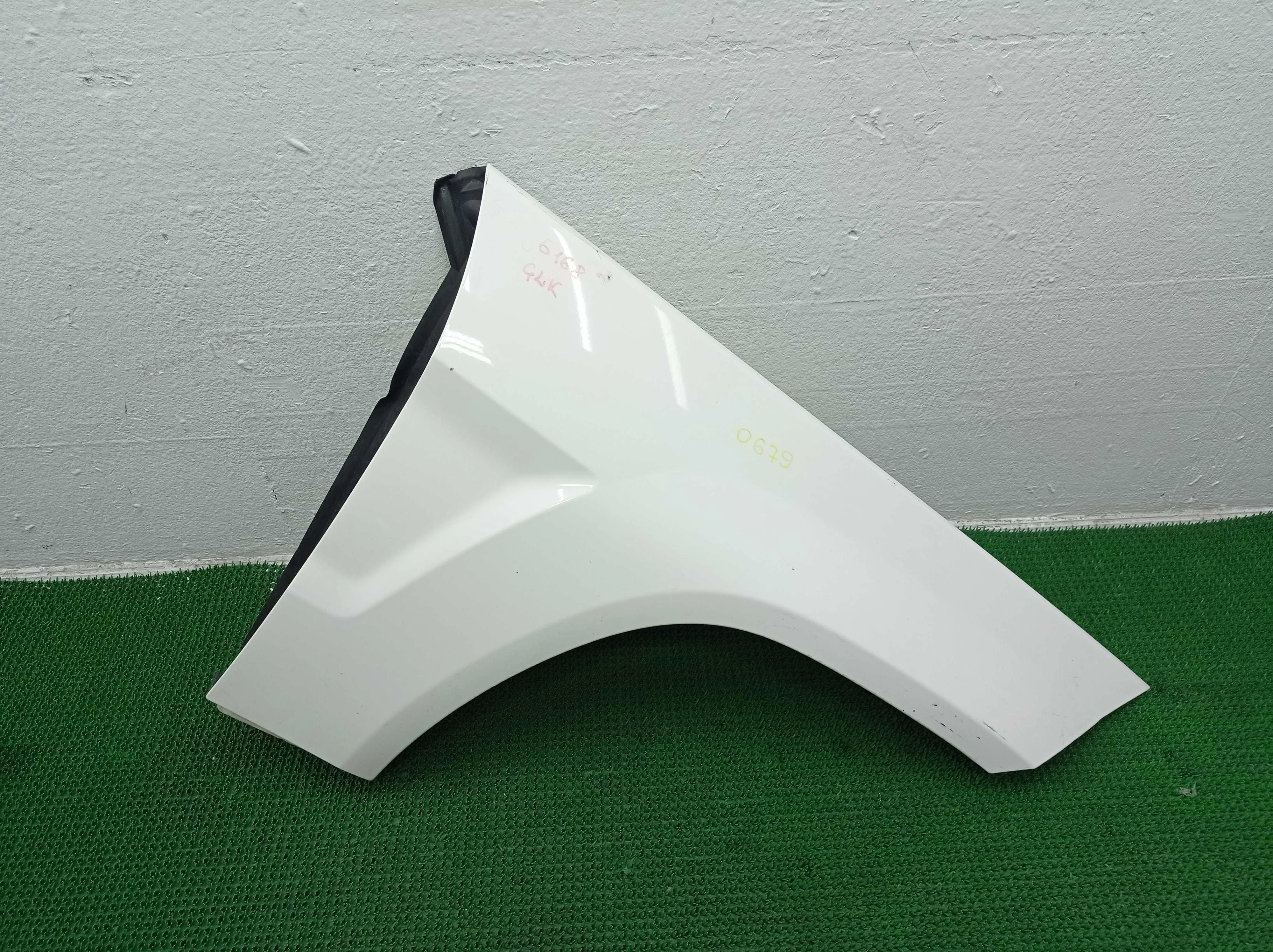 Крыло правое Mercedes GLK (X204) Рестайлинг 2012 - 2015 дизель 2.2 Автомат