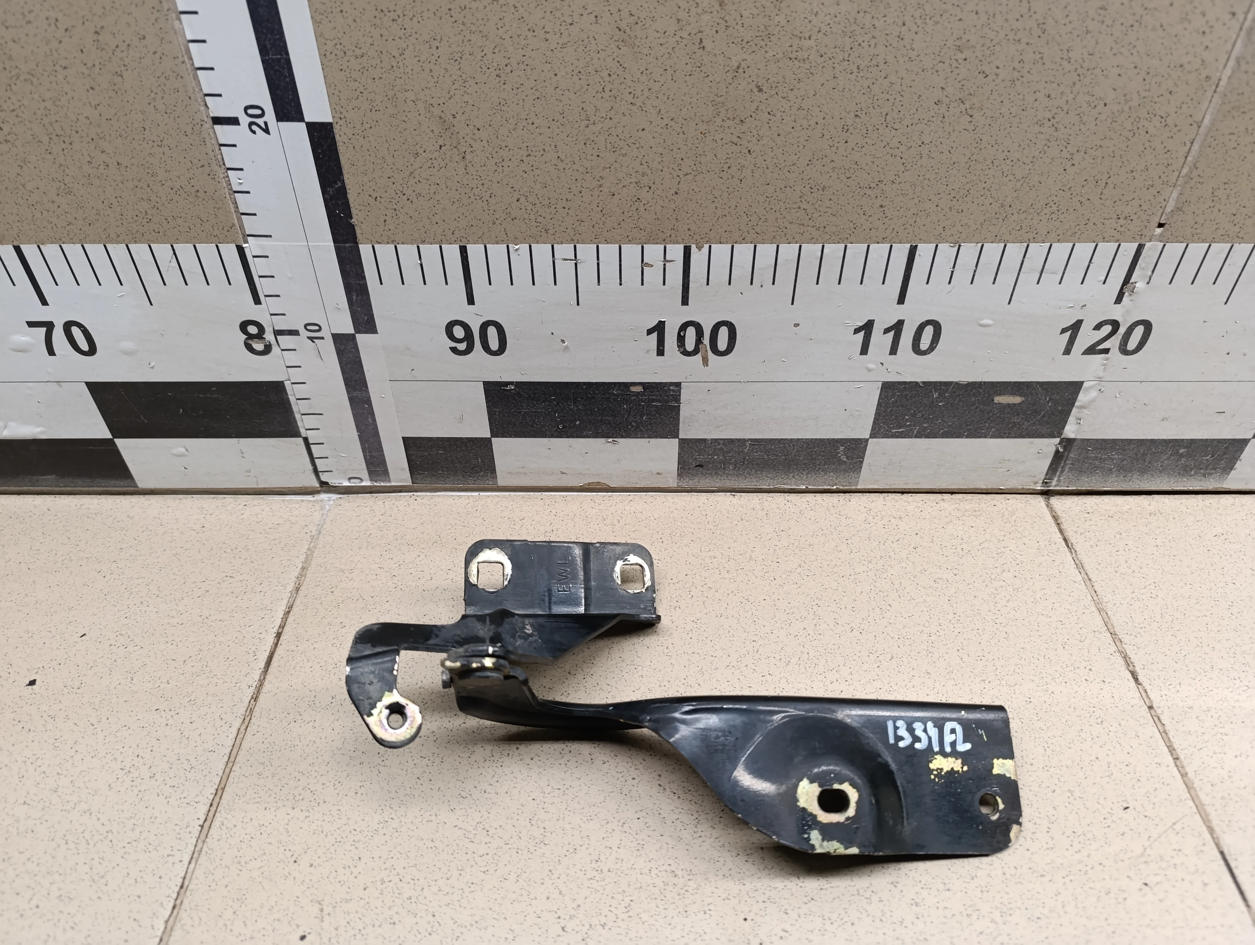 Петля капота левая Almera (G15) 2013>