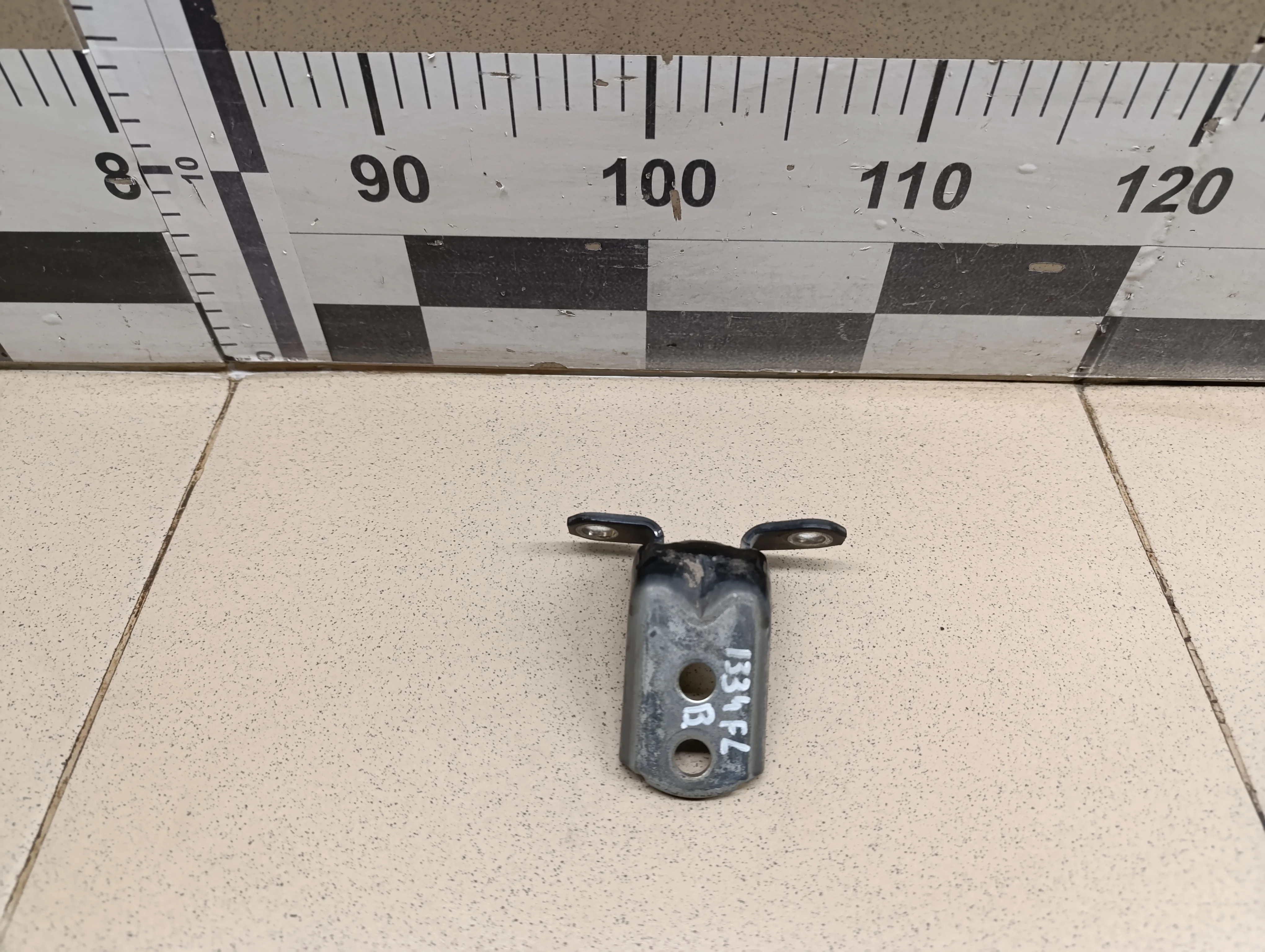 Петля двери передней Almera (G15) 2013>