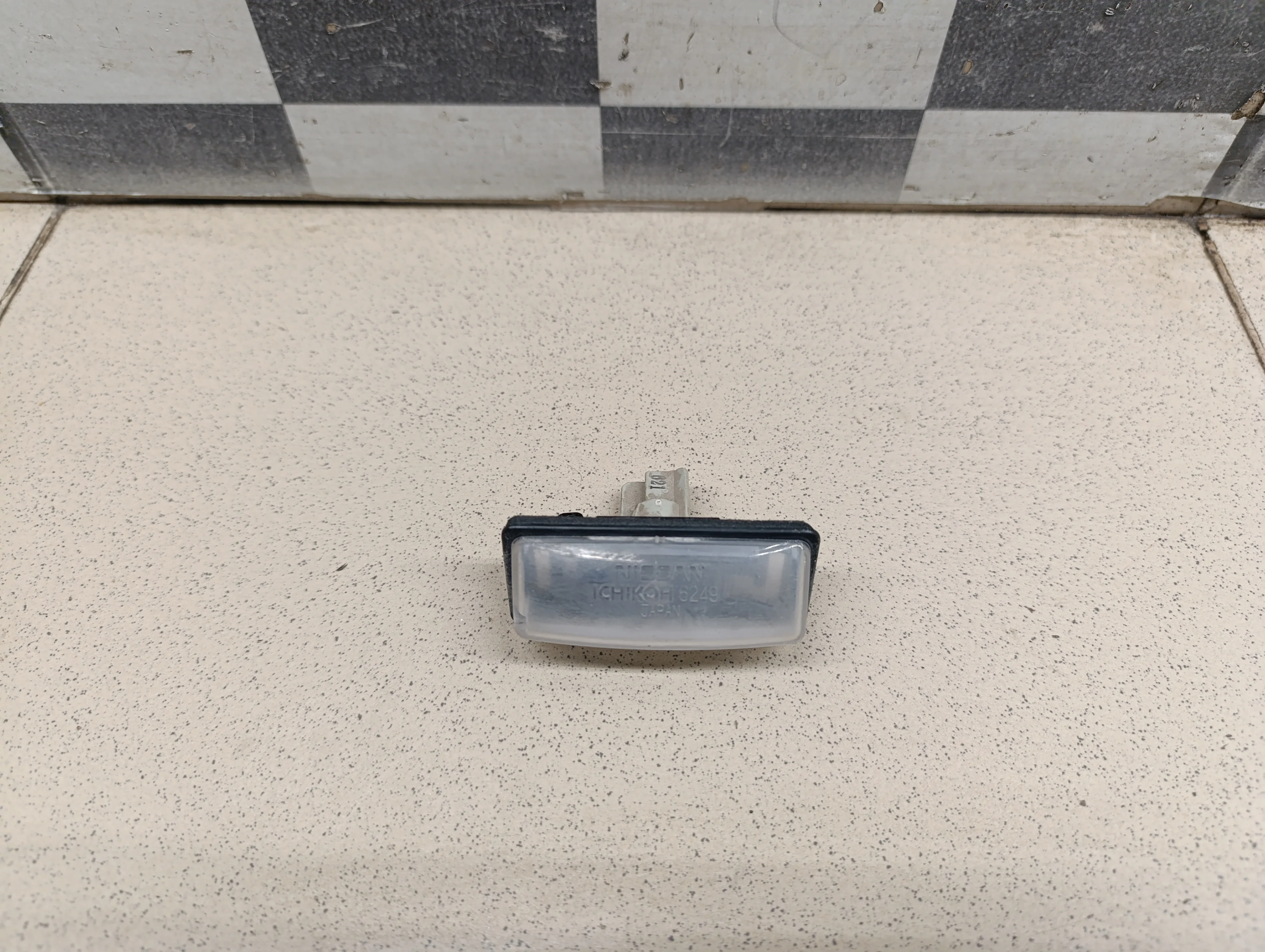 Фонарь подсветки номера Almera (G15) 2013>