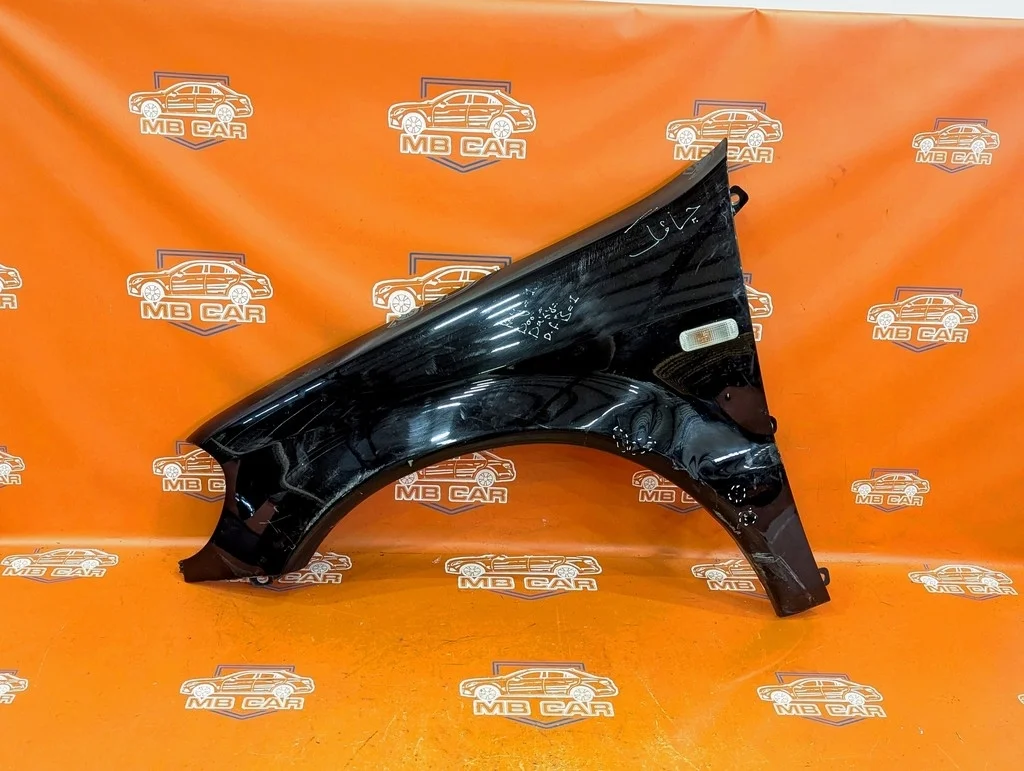 Крыло переднее левое Mercedes-Benz