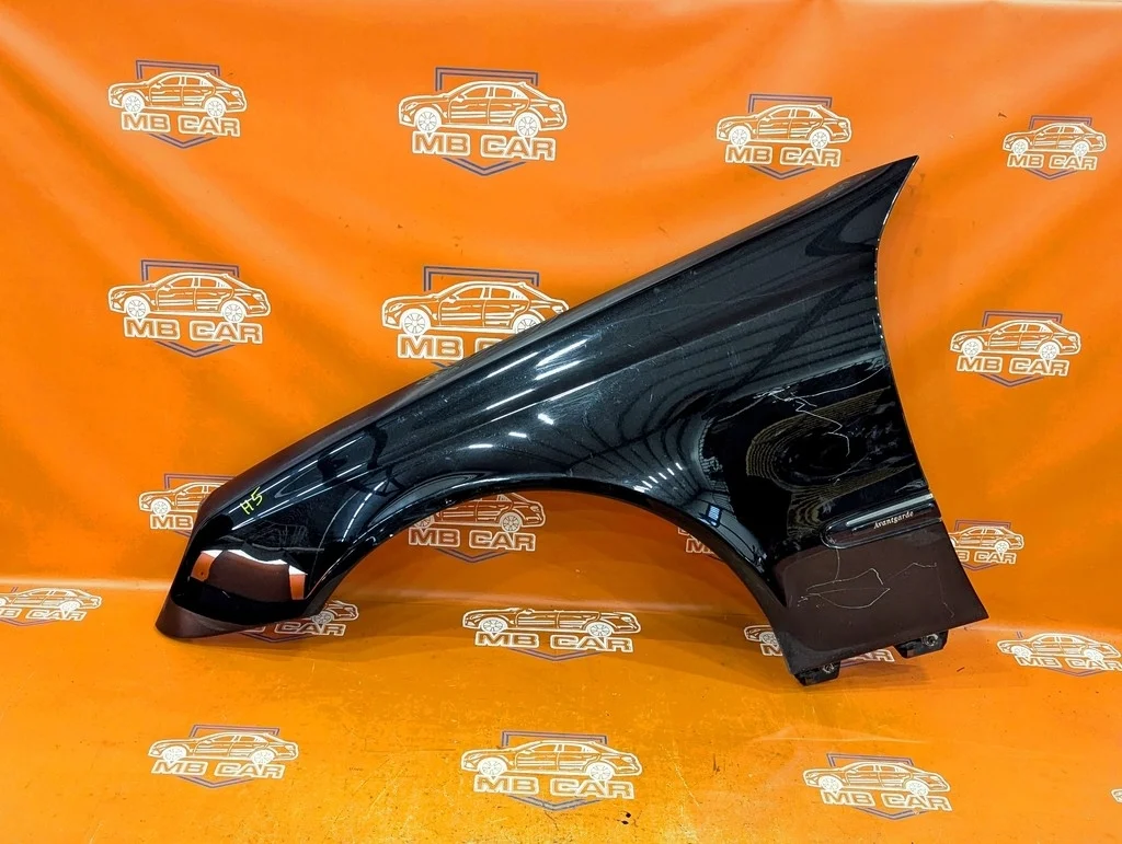 Крыло переднее левое Mercedes-Benz