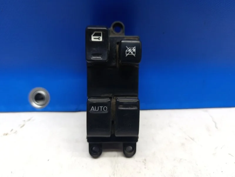 Блок кнопок стеклоподъемника Nissan Almera 2005 25401BU861 N16 1.5 QG15DE, левый