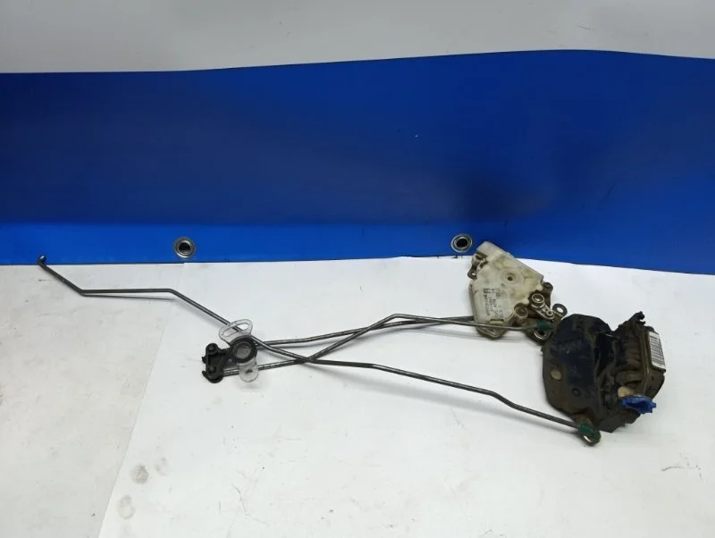 Замок двери Nissan Almera 2005 8055261U66 N16 1.5 QG15DE, передний правый