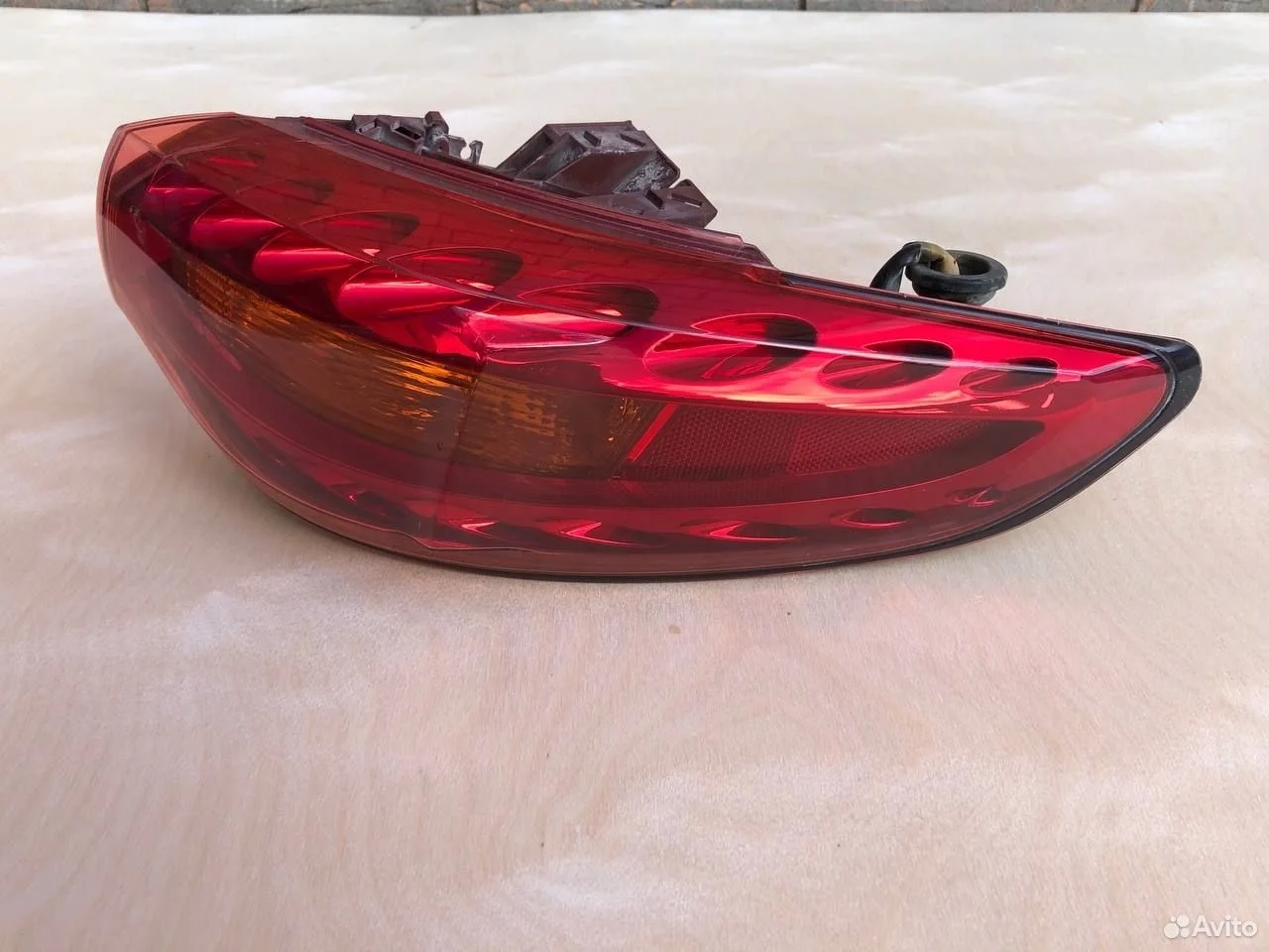 Фонарь правый infiniti qx70 fx37 fx50 s51