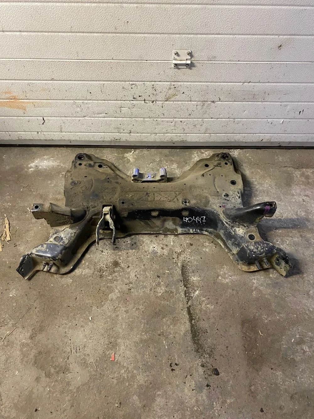 Балка подмоторная Citroen C4 I (2004—2014)