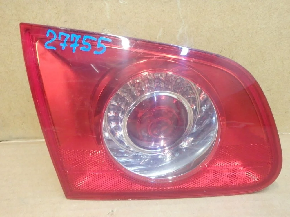 Фонарь задний левый Volkswagen Passat B6 (2005—2010)