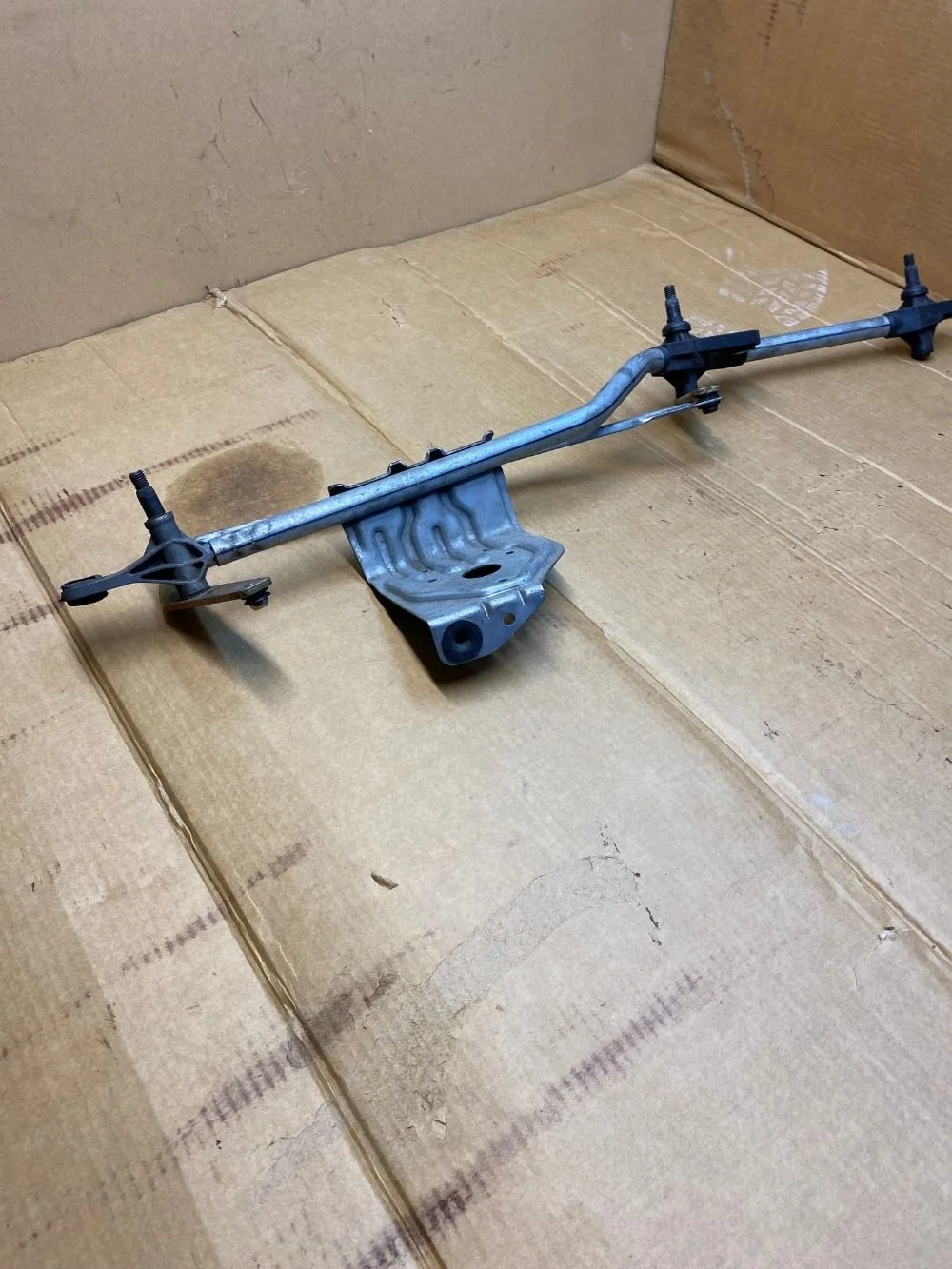 Трапеция стеклоочистителей Renault Scenic II рестайлинг (2006—2009)