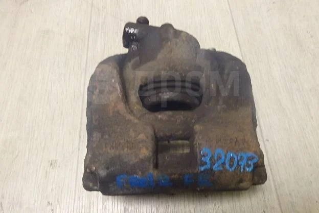 Суппорт тормозной передний правый Ford Galaxy II (2006—2010)