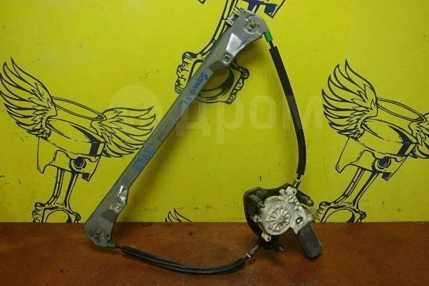 Стеклоподъемник Renault Symbol I рестайлинг (2002—2006)