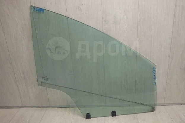 Стекло двери  Peugeot 3008 I (2009—2013)
