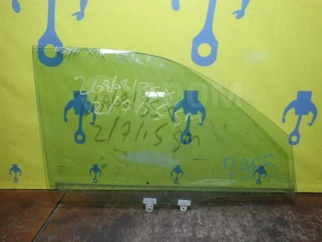 Стекло двери  Nissan X-Trail I (2000—2007)