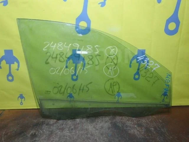 Стекло двери  Renault Megane II рестайлинг (2006—2009)