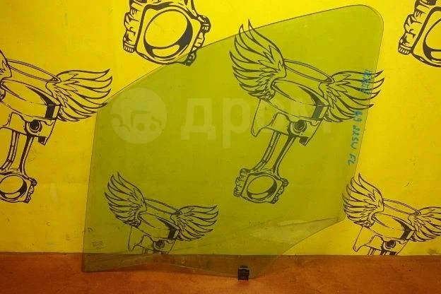 Стекло двери  Peugeot Partner II (2008—2012)