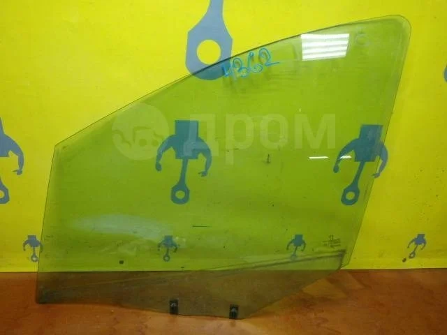 Стекло двери  Peugeot 308 I (2007—2011)