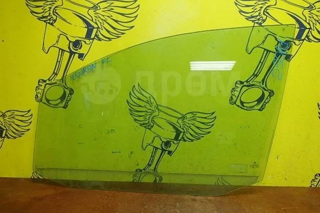 Стекло двери  Volkswagen Touran I рестайлинг 2 (2010—2015)