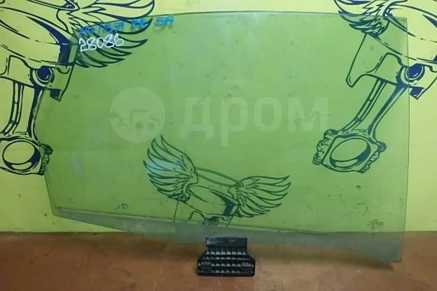 Стекло двери  Audi A4 B7 (2004—2009)