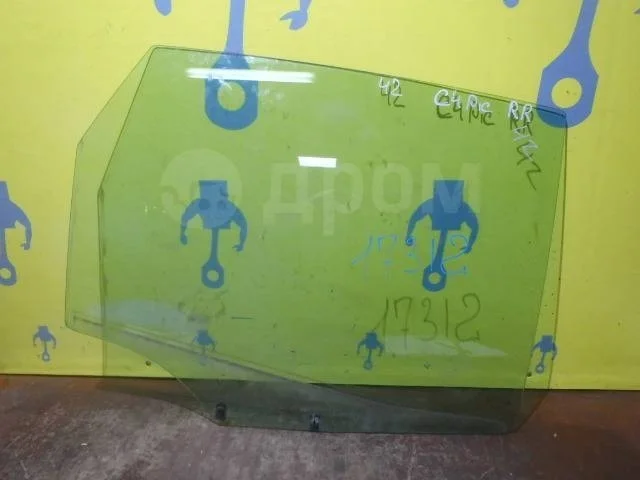 Стекло двери  Citroen C4 Picasso I (2006—2013)