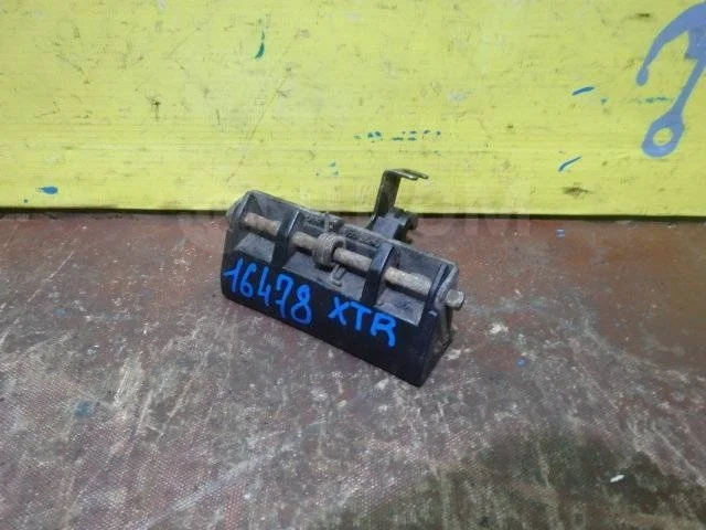 Ручка открывания крышки багажника Nissan X-Trail I (2000—2007)