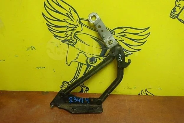 Петля крышки багажника Renault Megane II рестайлинг (2006—2009)