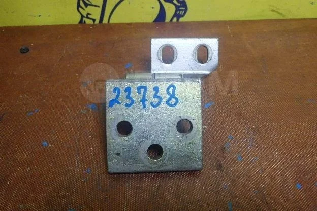 Петля двери передней левой верхняя Citroen Berlingo I рестайлинг (2002—2012)