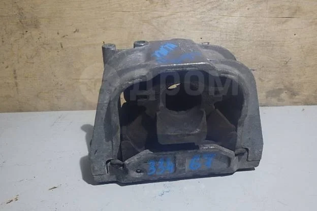 Опора двигателя Volkswagen Jetta V (2005—2011)