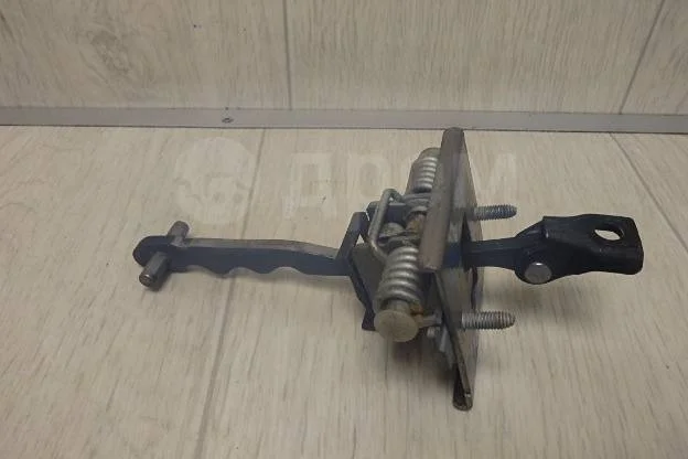 Ограничитель двери передней Peugeot 3008 I (2009—2013)