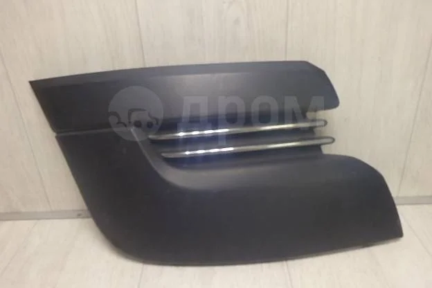 Накладка переднего бампера правая Peugeot 3008 I (2009—2013)