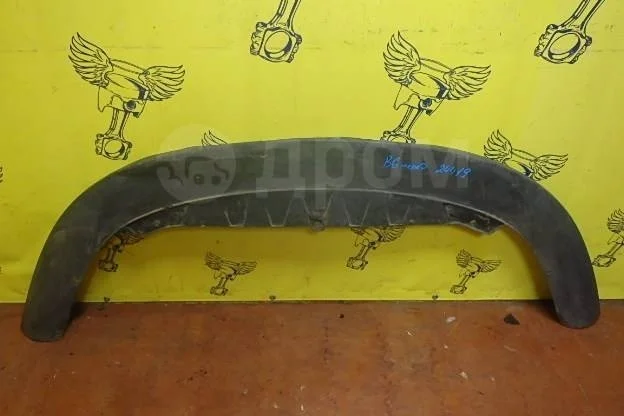 Накладка переднего бампера Volkswagen Passat B6 (2005—2010)