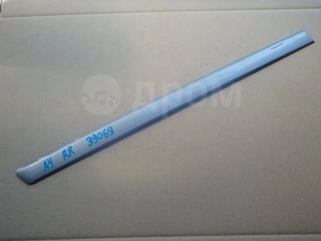 Молдинг задней правой двери Audi A4 B7 (2004—2009)