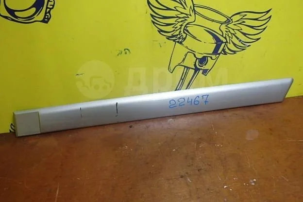 Молдинг задней левой двери Citroen C4 Picasso I (2006—2013)