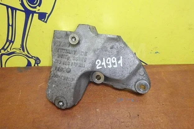 Кронштейн КПП Audi A3 8P рестайлинг (2004—2008)