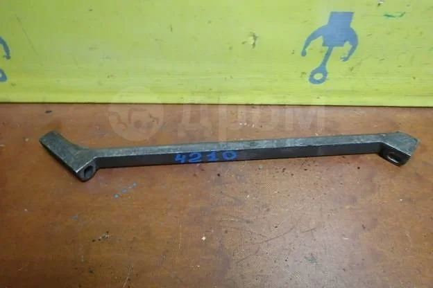 Кронштейн генератора Renault Clio RS II рестайлинг (2001—2005)