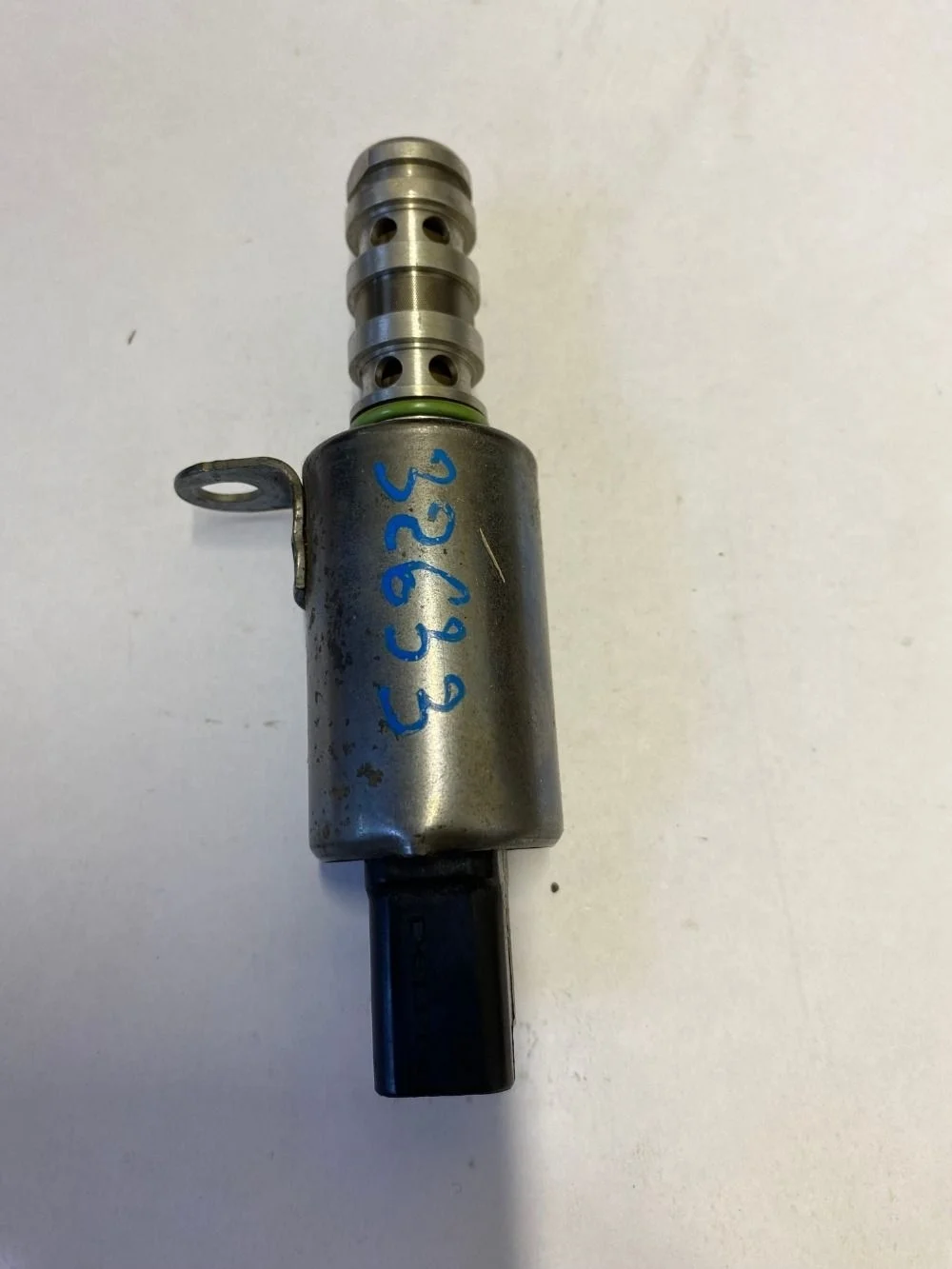 Клапан электромагн. изменения фаз ГРМ Citroen C4 I (2004—2014)