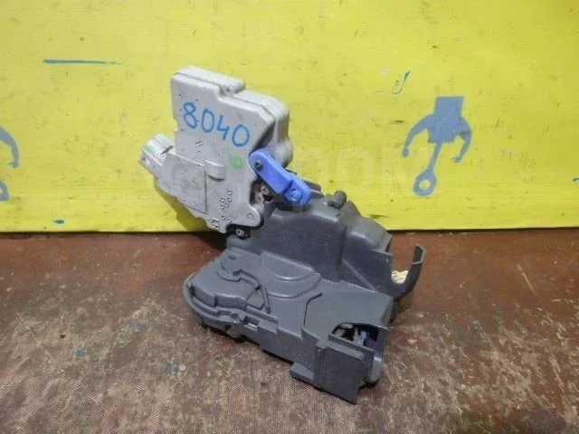 Замок двери Nissan X-Trail I (2000—2007)