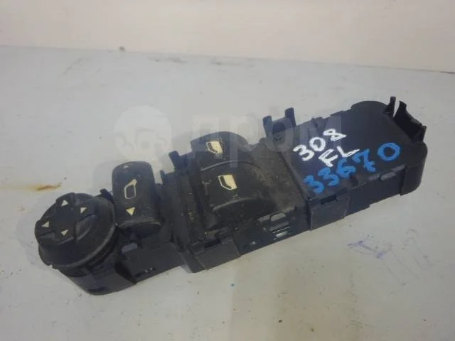 Блок управления стеклоподъемниками Peugeot 308 I (2007—2011)
