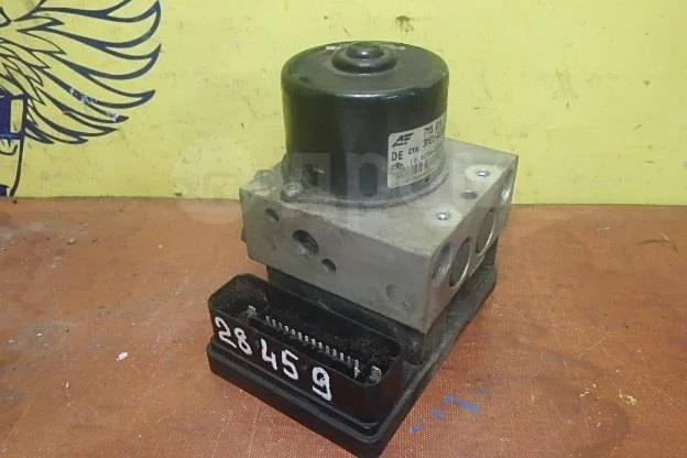 Блок ABS (насос) Ford Galaxy I рестайлинг (2000—2006)