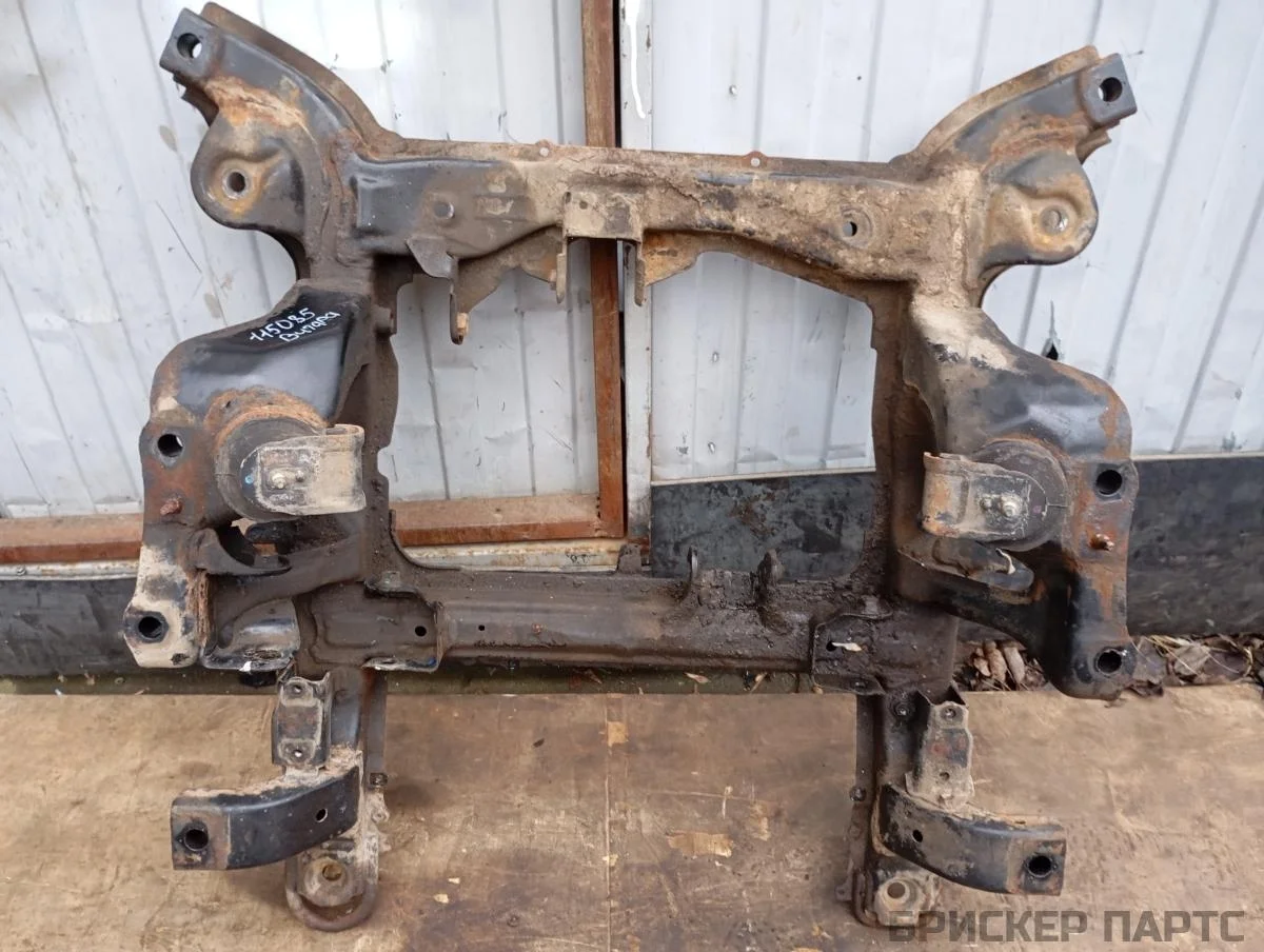 Подрамник передний Сузуки Гранд Витара 2