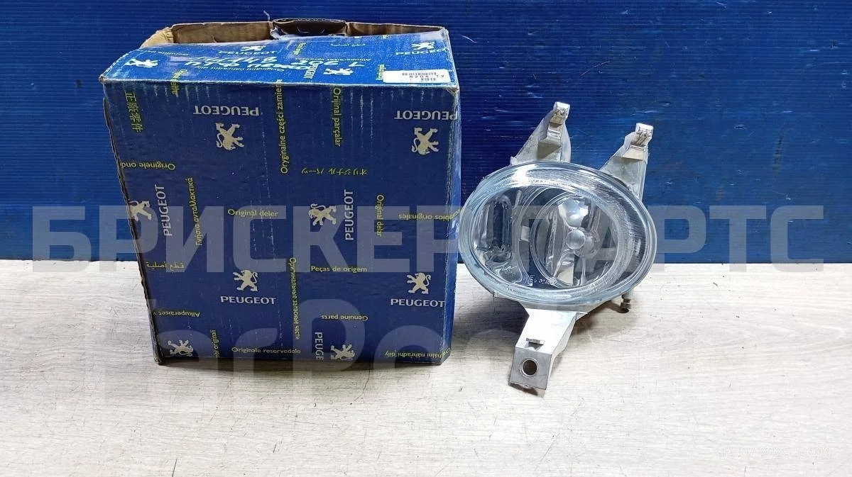 Противотуманная фара Пежо Пежо 206