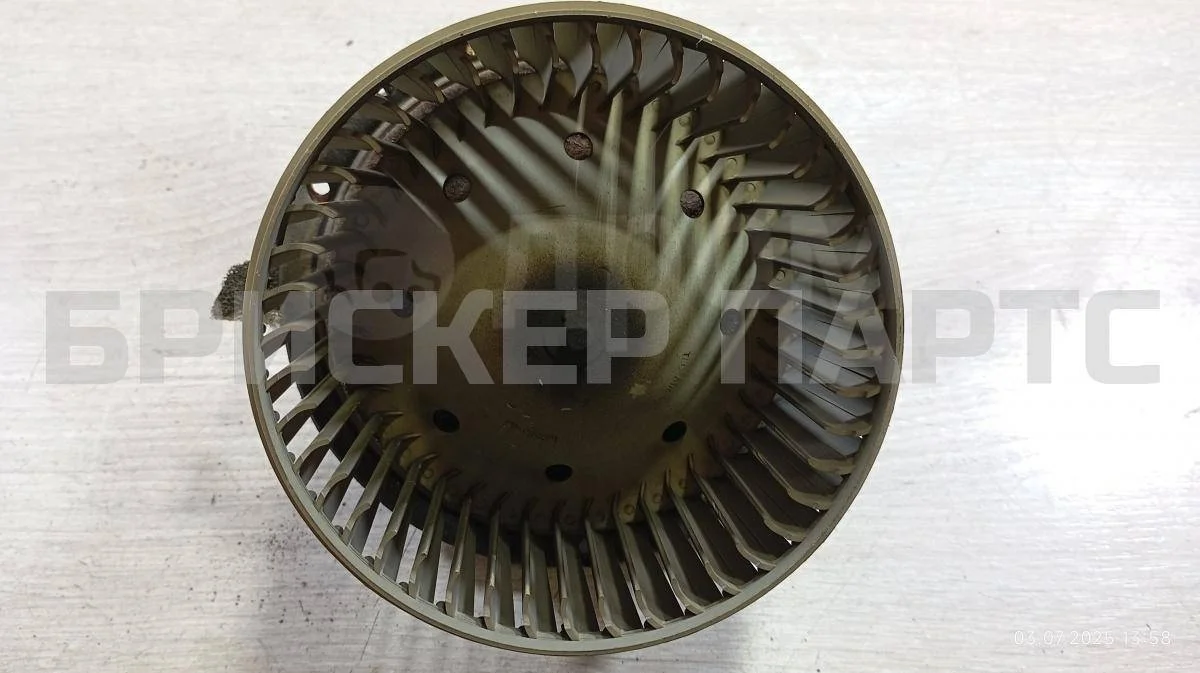 Моторчик отопителя (печки) Мазда Трибьют 1 серия EP