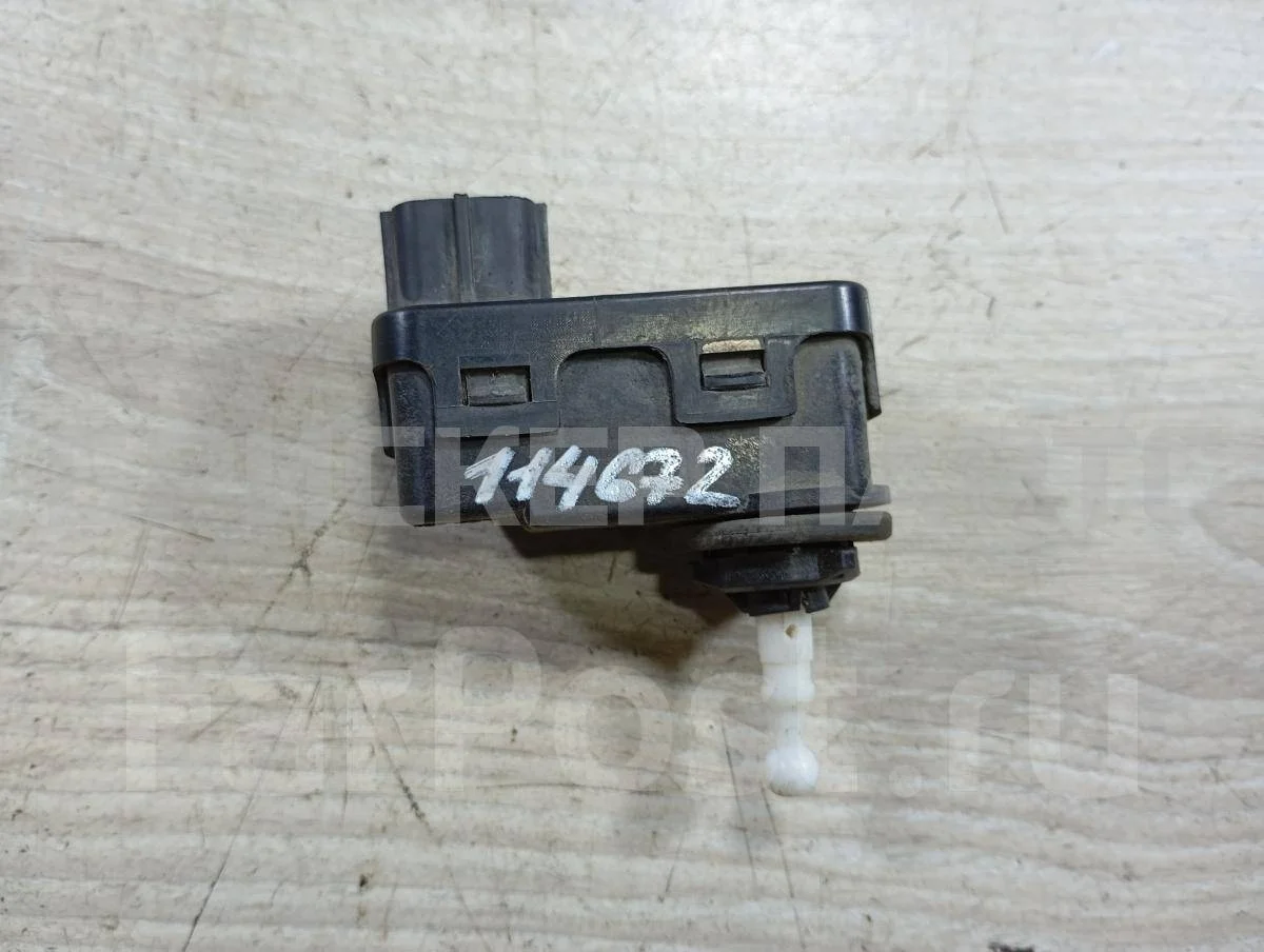 Моторчик корректора фары Хендай Элантра III  XD, XD2 рестайлинг