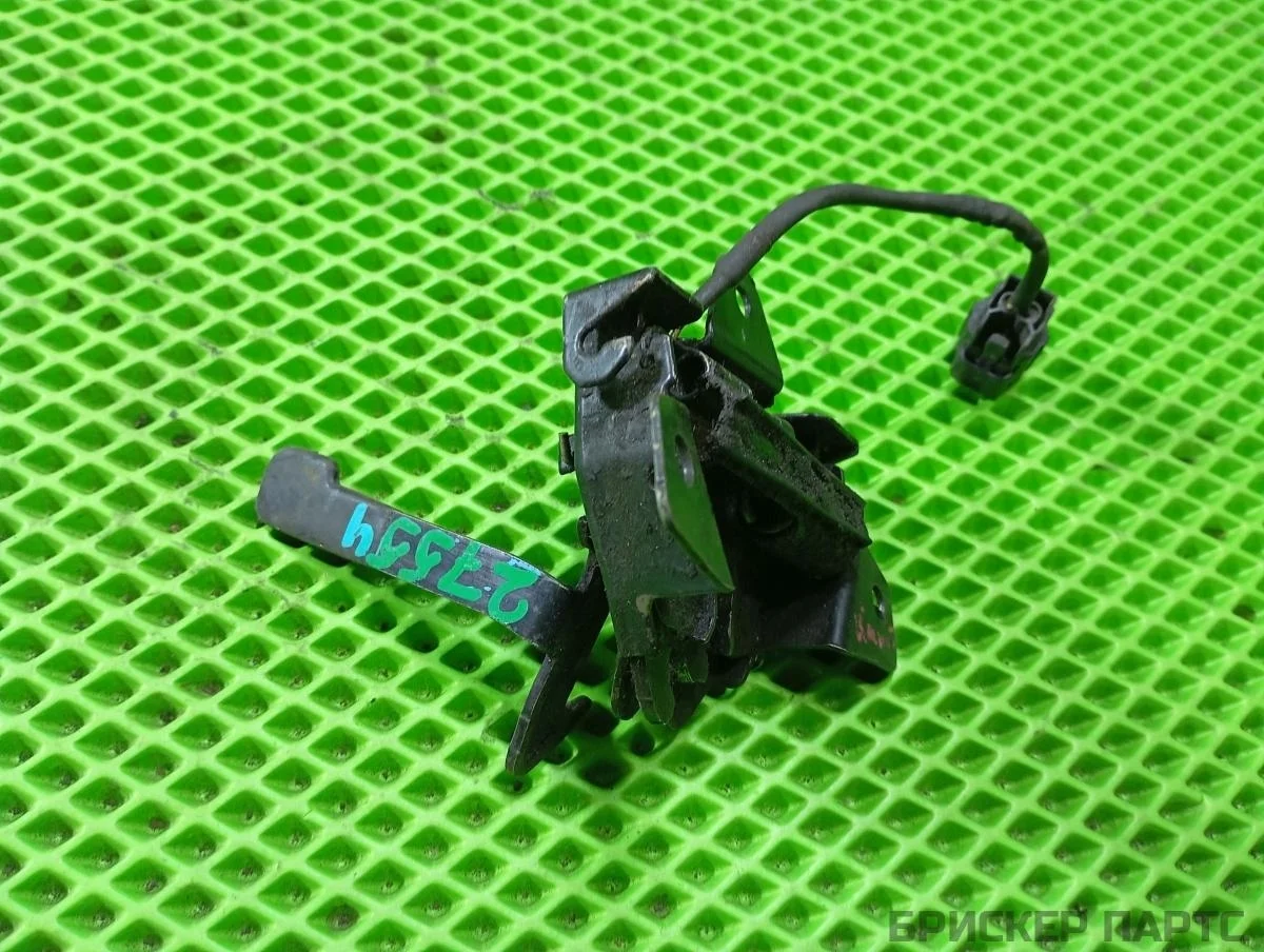 Замок капота Хендай Санта Фе 2  (CM)