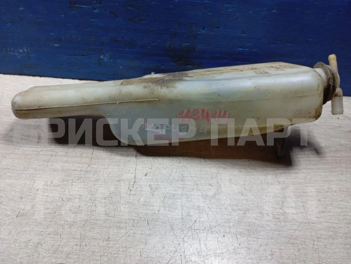 Бачок расширительный Митсубиси 21 (L48, K48, B48)