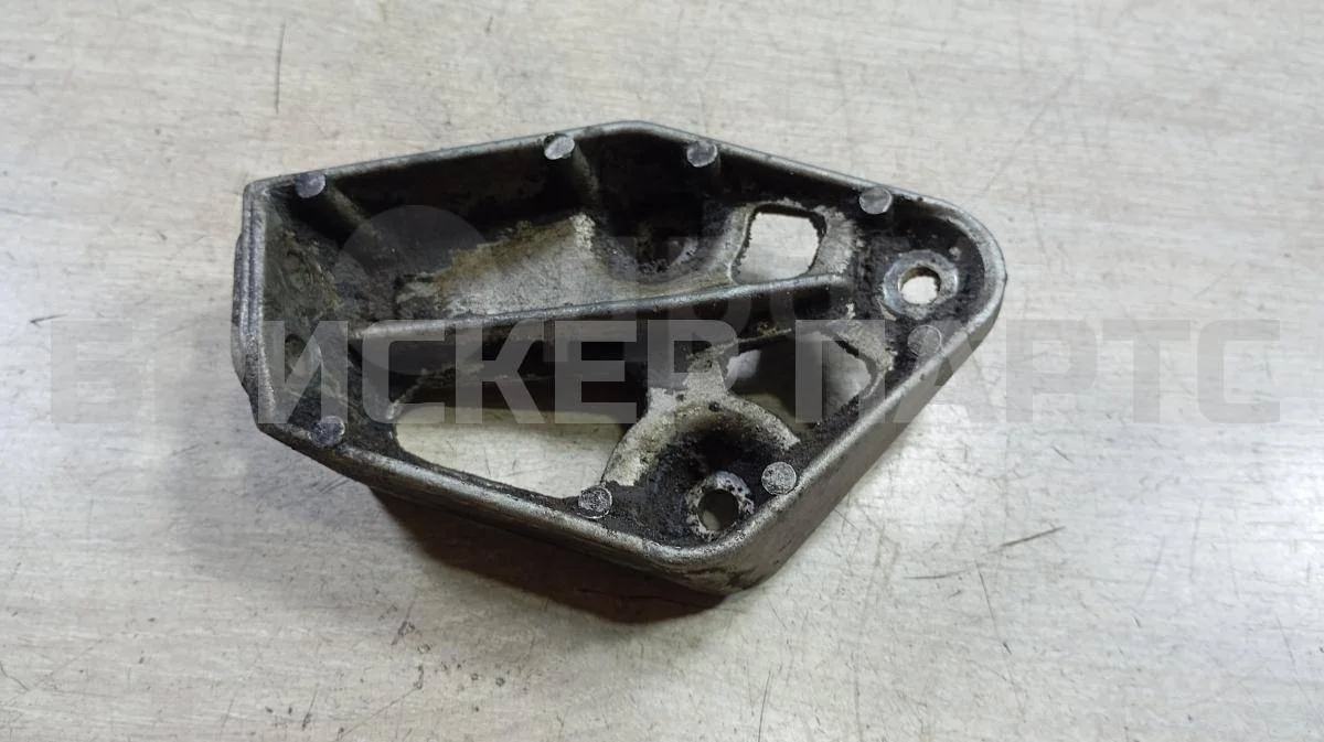 Кронштейн двигателя прав Дэу Нексия Первое  N100