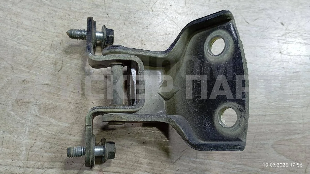 Петля двери пер правой Шевроле Авео 1  T250