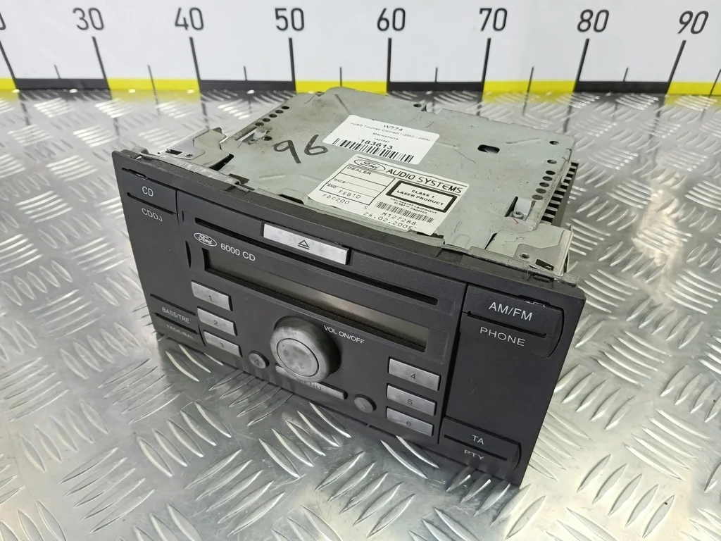 Магнитола FORD Tourneo Connect I (2002—2009)