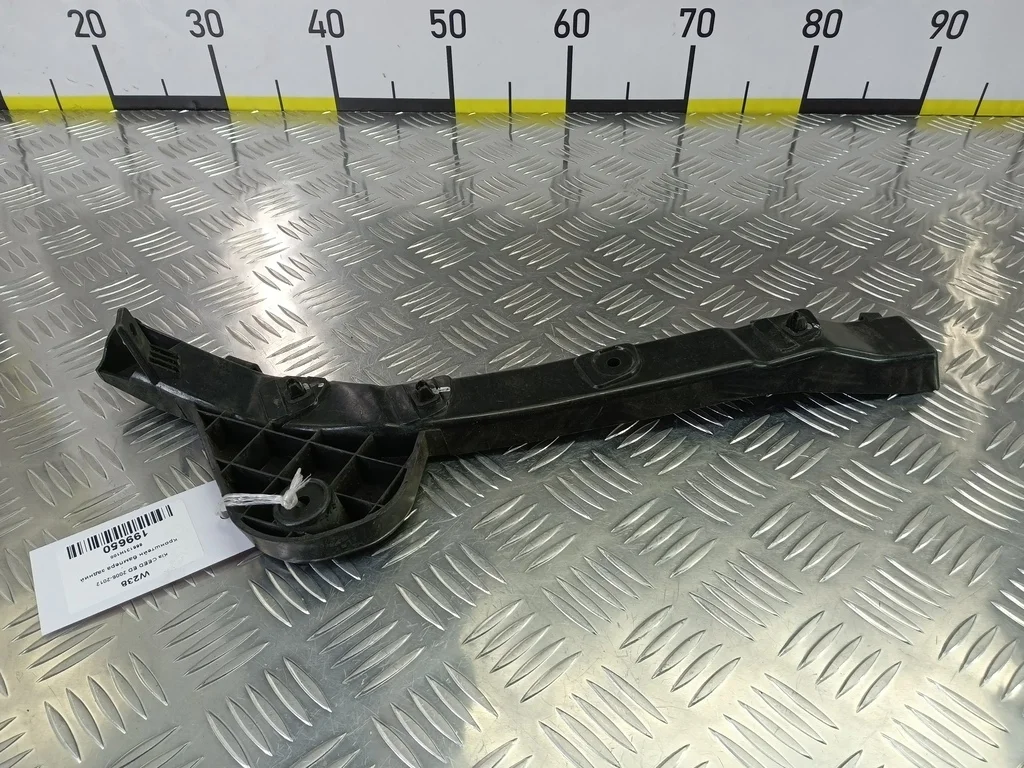 Кронштейн бампера задний Kia Ceed ED рестайлинг (